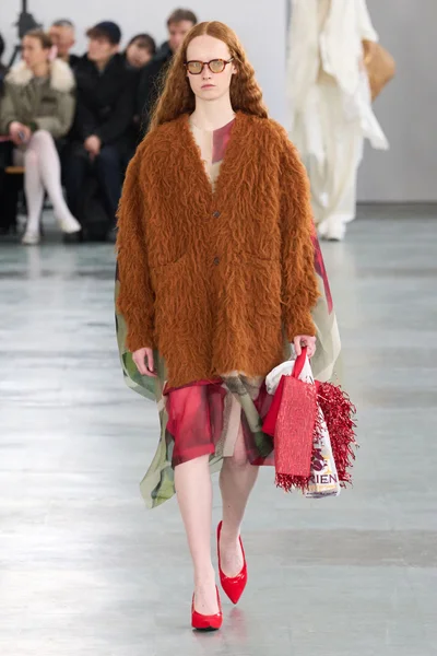 Look 26